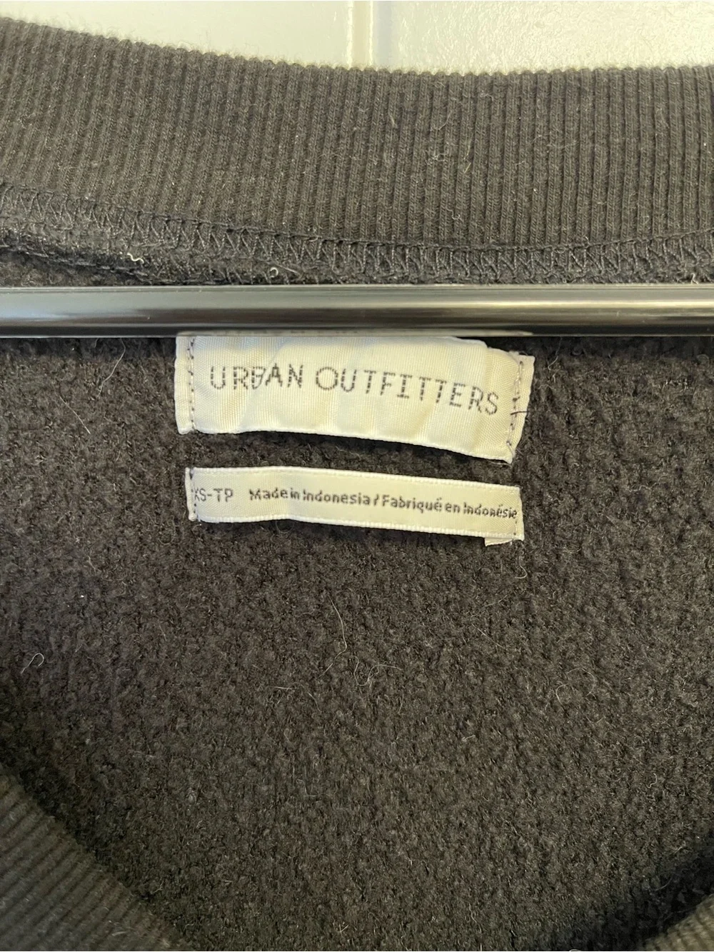 Urban Outfitters V‑Neck Women's Sweater
